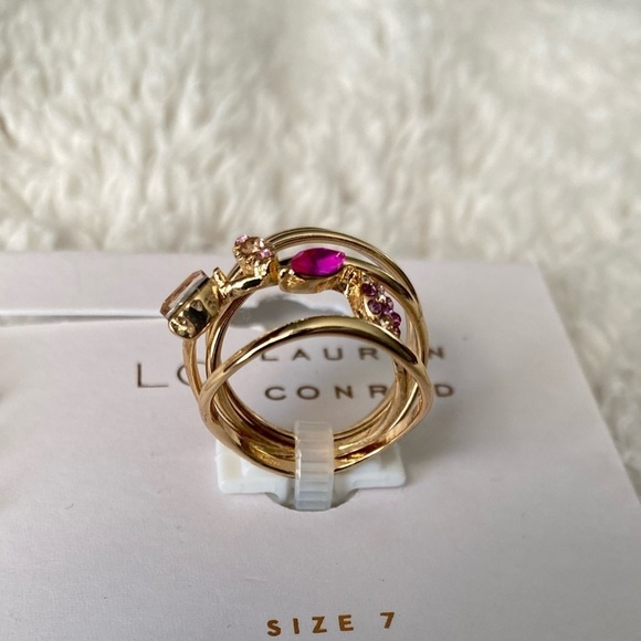 NWT LC Lauren Conrad Rose Gold Tone
Clear Simulated Stones & Wavy Bands Ring Set - Picture 1 of 4